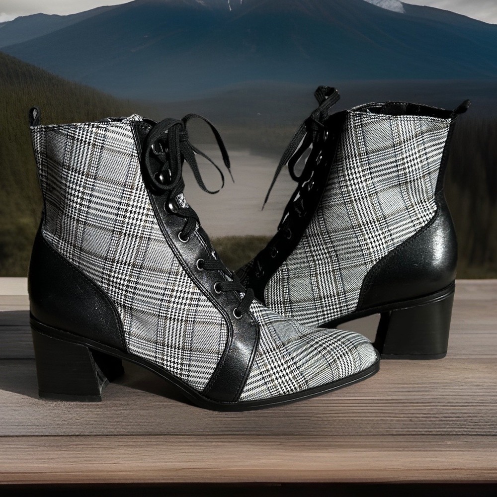 Naturalizer Vtg Style Ankle Boots Black & White Plaid Fabric / Leather Sz 7.5